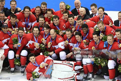 2010 Winter Olympics women ice hockey medalists