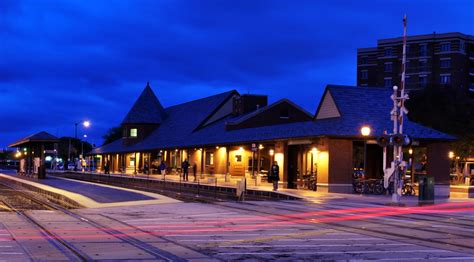 Arlington Heights Metra Station