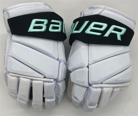 Bauer Hockey Gloves Features