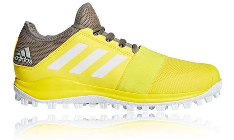 Field Hockey Shoes on Turf