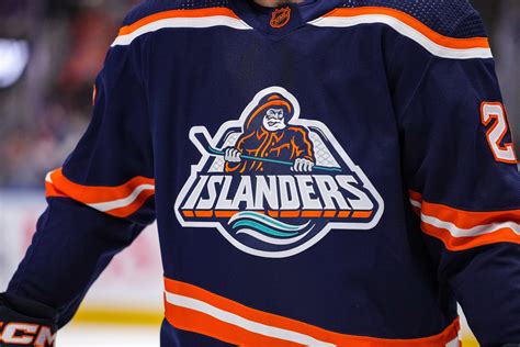 Islanders jerseys evolution