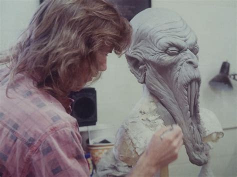Loren Gitthens sculpting his “Screamer Long Jaw” mask for Alterian
