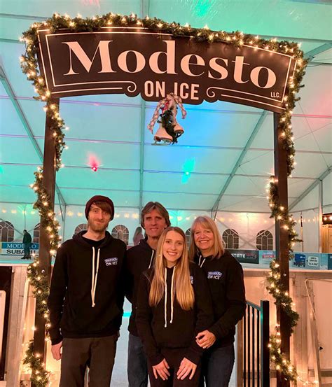 Modesto On Ice Logo