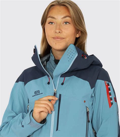 Ski Jacket Features