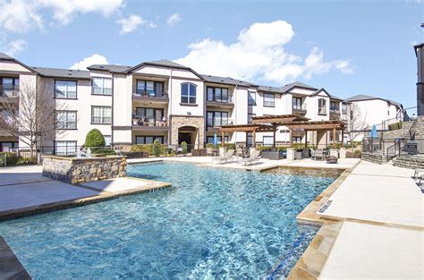 Vail Village Apartments Pool Area